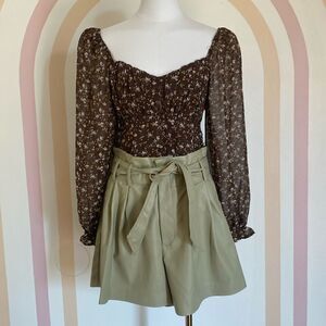 ASTR the Label Dark Brown Floral Long Sleeve Peasant Top Size Small